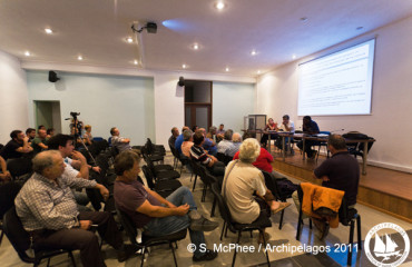 NoTakeZoneMeeting_S.McPhee_Fourni.TownHall_2011-60resized