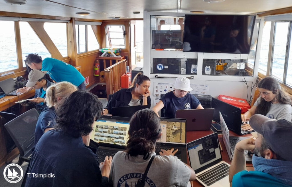 Κοινή Επιτόπια Έρευνα στις Νησίδες του Αιγαίου Ινστιτούτο «Αρχιπέλαγος» - Αρχιτεκτονική Σχολή του Πανεπιστημίου του Τορόντο